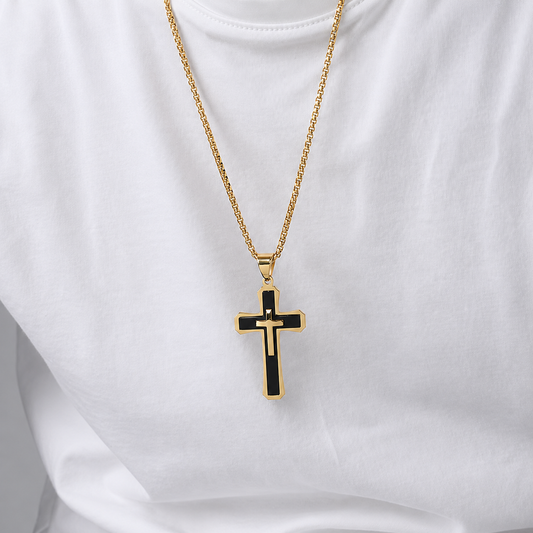 Collier Croix Jesus tendance ✨